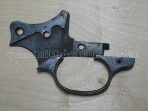 La face interne de la plaque de recouvrement du revolver 1892.